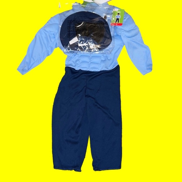 NWT toddler police 👮‍♀️ costume includes bodysuit/ attached badge, hat and belt - Picture 2 of 6